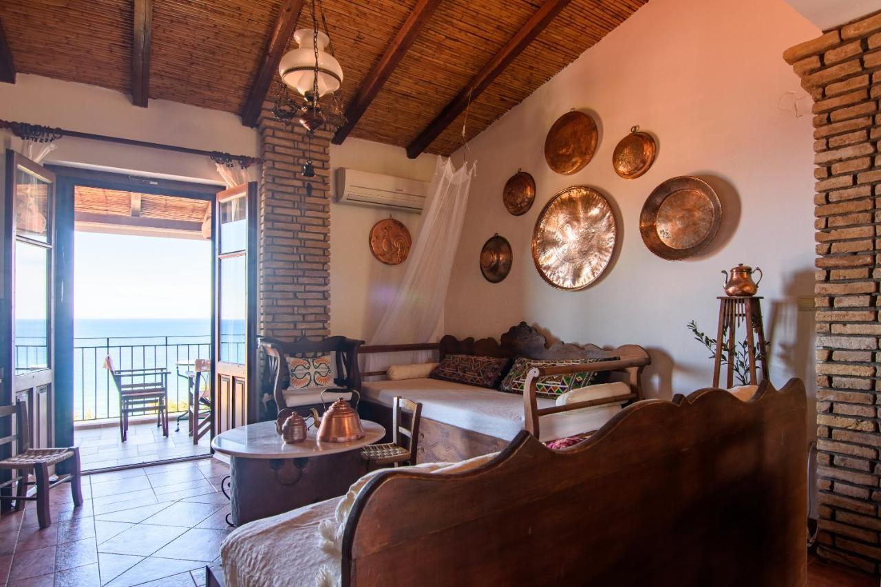 Eros Pittoresque Retreats - Perfect Location, Panoramic Seaview Koróni Εξωτερικό φωτογραφία